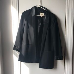 UO silence & noise black blazer